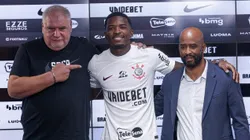 Caca é apresentado no Corinthians. Foto: Rodrigo Coca | Corinthians