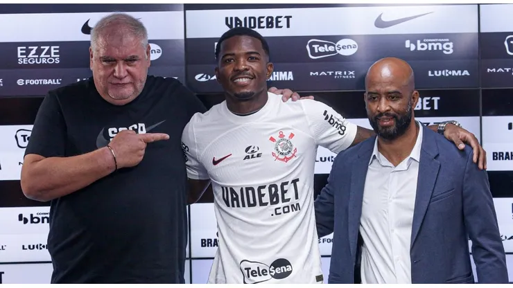 Caca é apresentado no Corinthians. Foto: Rodrigo Coca | Corinthians