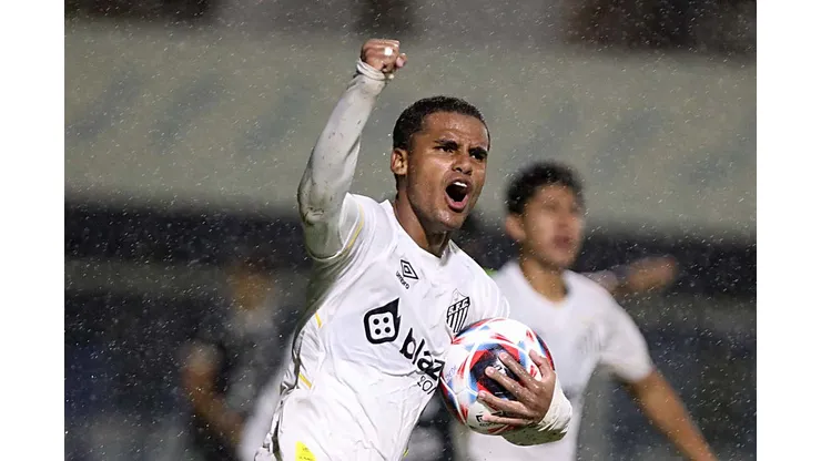 Enzo Monteiro foi artilheiro do Peixe na Copinha e fará parte dos planos de Carille na Série B - Fotos : Pedro Ernesto Guerra Azevedo/Santos FC