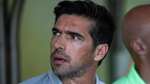 Abel Ferreira dirigindo o Palmeiras, no Estádio Independência, em partida contra o América/MG, válida pelo Campeonato Brasileiro de 2023, no dia 30/07.