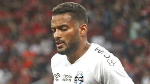 Reinaldo está afastado por lesão no joelho e o problema pode ser maior do que se pensa - Foto: Gabriel Machado/AGIF