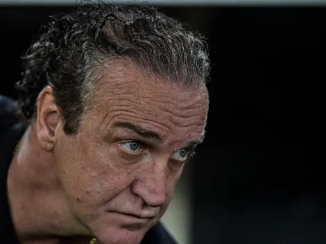 No Athletico-PR, Cuca quer contratar titular do Santos com salário de R$ 350 mil