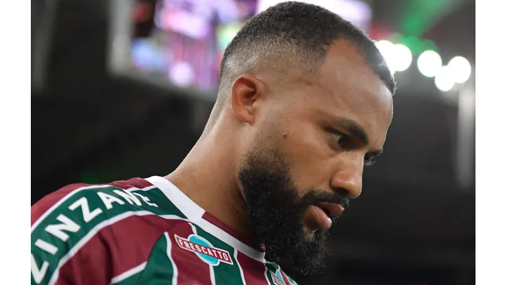 Samuel Xavier virou problema de última hora e Diniz perde uma de suas peças-chave - Foto: Thiago Ribeiro/AGIF