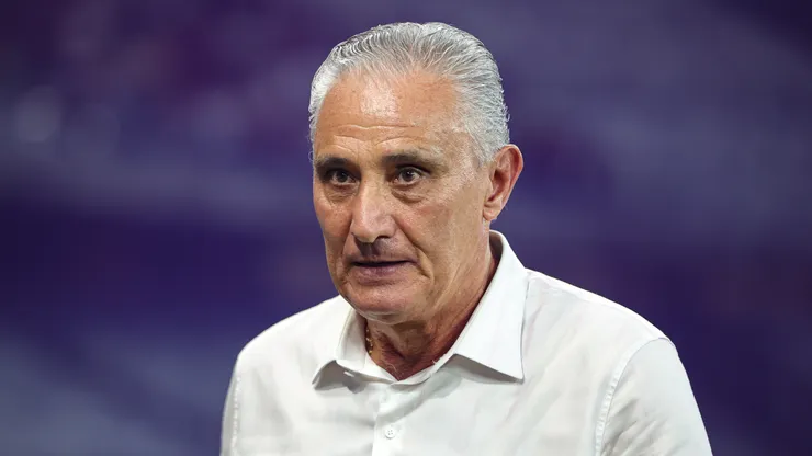 Tite, do Flamengo, durante partida contra o Cruzeiro, pelo Brasileirão 2023 - Foto: Gilson Lobo/AGIF