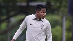 Wesley se destacou nos treinos e ganhou espaço com António Oliveira. Foto: Rodrigo Coca/Agência Corinthians.