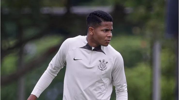 Wesley se destacou nos treinos e ganhou espaço com António Oliveira. Foto: Rodrigo Coca/Agência Corinthians.
