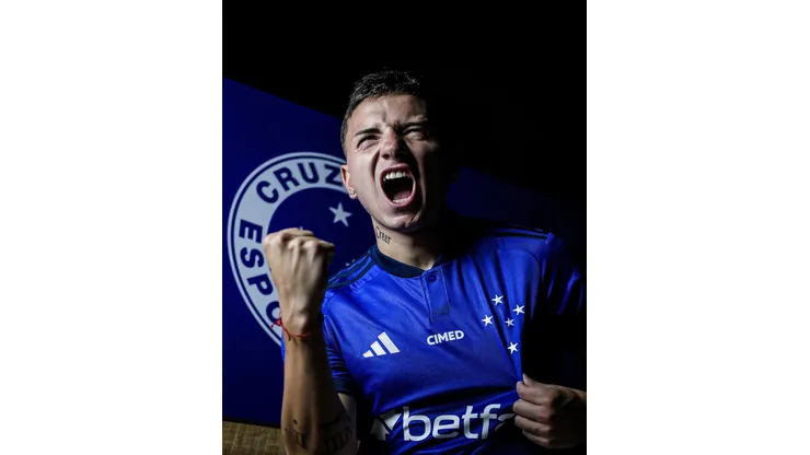 Álvaro Barreal, novo atacante do Cruzeiro tem o nome publicado no BID. Foto: Gustavo Aleixo / Cruzeiro.