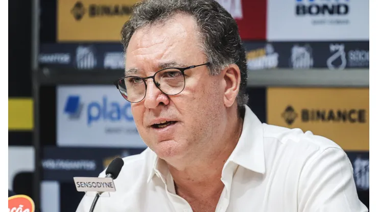 Marcelo Teixeira em entrevista coletiva na Vila Belmiro - Foto: Reinaldo Campos/AGIF