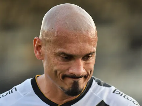 Saída de Maicon para o Vitória traria nova lacuna a ser preenchida no elenco do Vasco