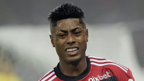 Bruno Henrique, atacante do Flamengo, vem ficando no banco - Foto: Alexandre Loureiro/AGIF