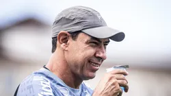 Carille vai ganhar mais três reforços com objetivo de qualificar o elenco para temporada