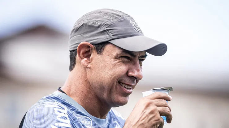 Carille vai ganhar mais três reforços com objetivo de qualificar o elenco para temporada