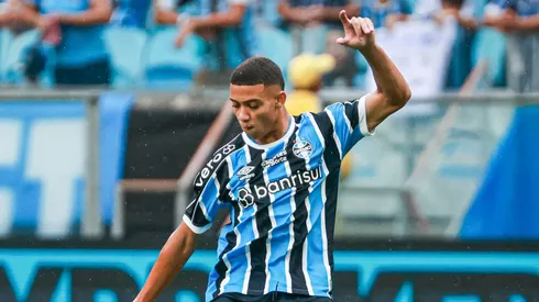 Gustavo Nunes renovou, mas virou prioridade em equipe da Europa - Foto: Maxi Franzoi/AGIF