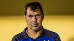 SP - SAO BERNARDO DO CAMPO - 31/01/2024 - PAULISTA 2024, AGUA SANTA X SANTOS - Tecnico Fabio Carille do Santos durante execução do hino nacional antes da partida contra o Agua Santa no estádio Primeiro de Maio pelo campeonato Paulista 2024