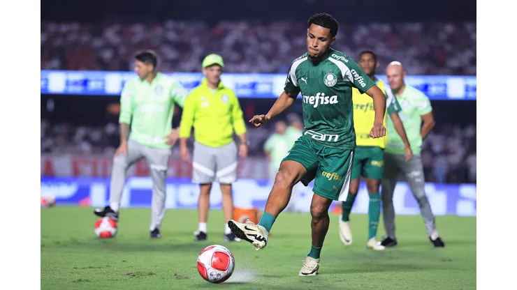 Torcida do Palmeiras fala sobre Lázaro. Foto: Ettore Chiereguini/AGIF