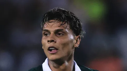 Richard Ríos em campo pelo Palmeiras em 2024.