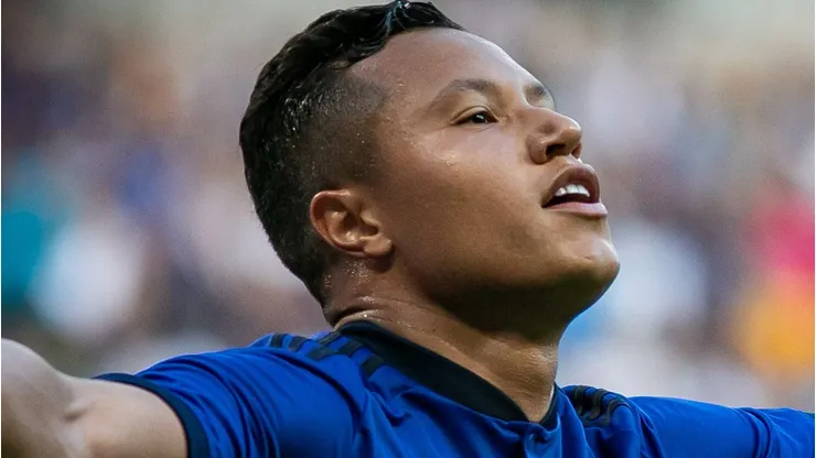 Marlon jogador do Cruzeiro comemora seu gol durante partida contra o Patrocinense no estadio Mineirao pelo campeonato Mineiro 2024. Foto: Fernando Moreno/AGIF