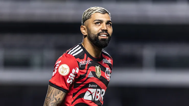 Gabigol, do Flamengo, durante partida contra o Santos no Brasileirão Série A 2023 - Foto: Abner Dourado/AGIF