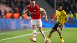PSV em casa durante partida das oitavas de final da Liga dos Campeões, contra o Borussia Dortmund (Foto: Christian Kaspar-Bartke/Getty Images)
