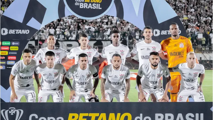 Time do Corinthians na estreia da Copa do Brasil. Foto: Fernando Teramatsu/AGIF