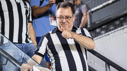 Marcelo Teixeira no jogo do Campeonato Paulista de 2024 na Vila Belmiro. Foto: Abner Dourado/AGIF