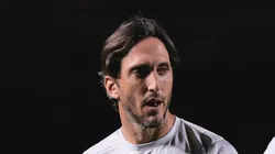 Luis Zubeldía durante partida contra o Palmeiras. Técnico perde volante.