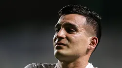 Cristaldo comemora seu gol durante partida do Brasileirão. Meia está confirmado na equipe de Renato.