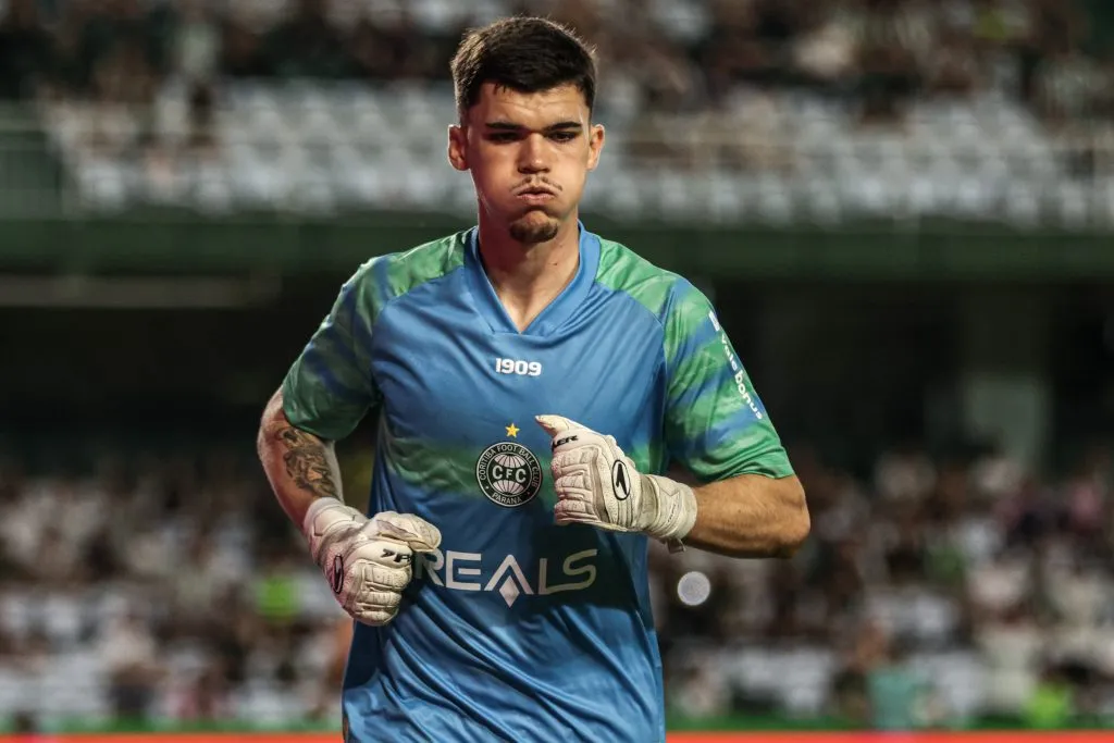 Foto: Robson Mafra/AGIF