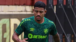 John Kennedy causou mais um 'climão' nos bastidores do Tricolor - Foto: MARCELO GONÇALVES / FLUMINENSE F.C. .