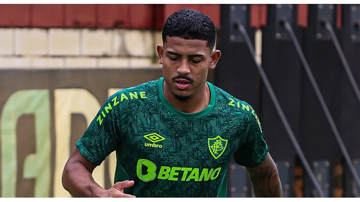 John Kennedy causou mais um 'climão' nos bastidores do Tricolor - Foto: MARCELO GONÇALVES / FLUMINENSE F.C. .