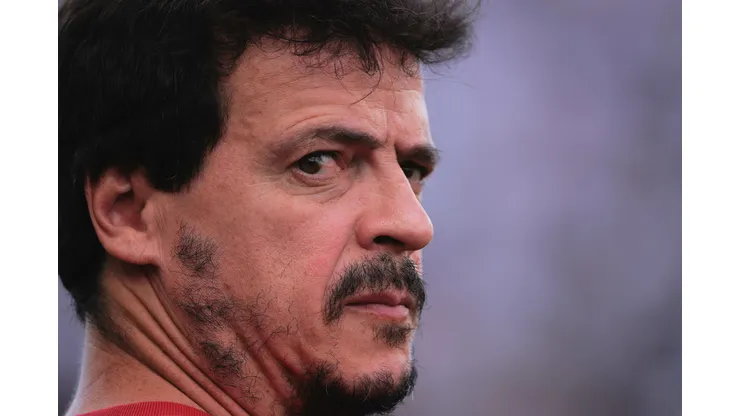 Fernando Diniz tem o desafio de reverter o histórico do Sampaio Corrêa.