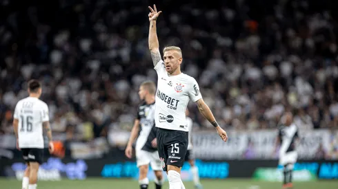 Atacante se lesionou no início do jogo com o Flu