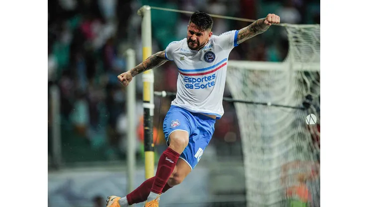 Everaldo jogador do Bahia comemora seu gol durante partida contra o Jacobina no estadio Arena Fonte Nova pelo campeonato Baiano 2024. Foto: Jhony Pinho/AGIF