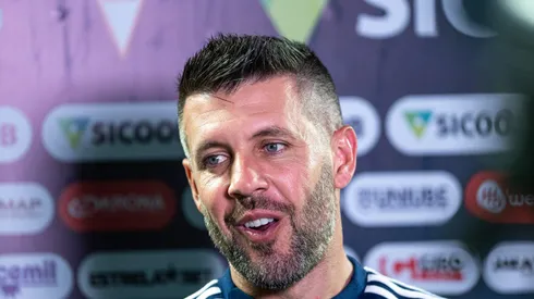 Paulo Pezzolano, ex-treinador do Cruzeiro. Profissional entra na mira do Gigante da Colina.