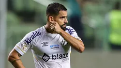 Tomás Rincón tem sido reserva no elenco de Fábio Carille e soma somente 7 minutos em campo na Série B