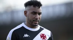 Payet vem sendo contestado internamente no Vasco e pode rescindir contrato