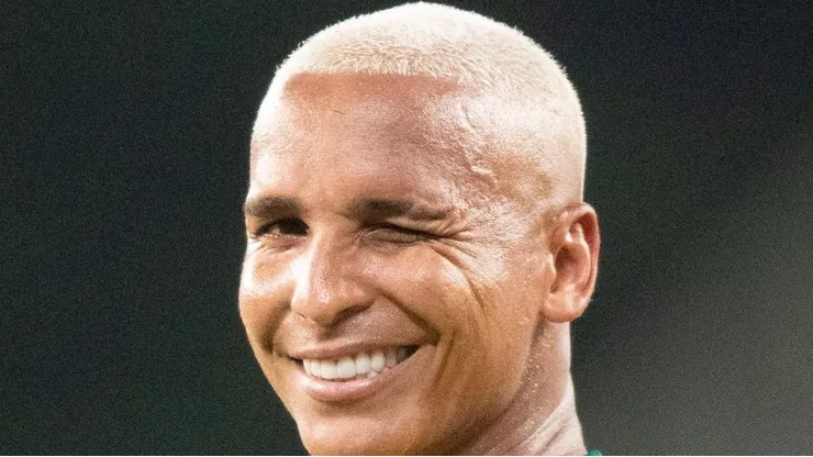 Deyverson é um dos nomes na mira do Grêmio