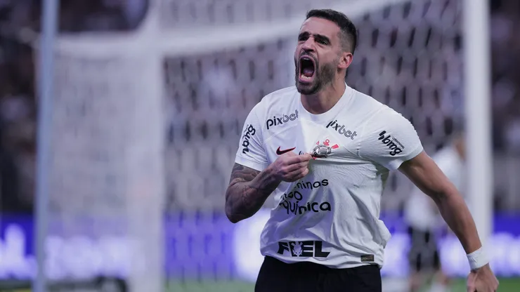 Renato Augusto durante os tempos de Corinthians