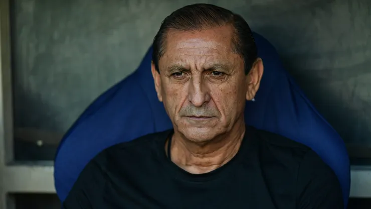 Atualmente, treinador não faz mais parte do clube carioca