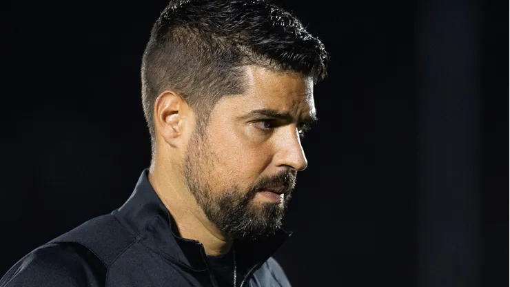 António Oliveira, treinador do Corinthians.
