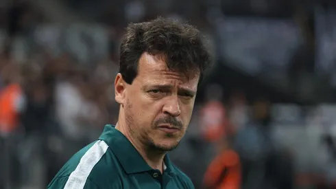 Diniz durante confronto contra o Timão na casa alvinegra. Foto: Marcello Zambrana/AGIF