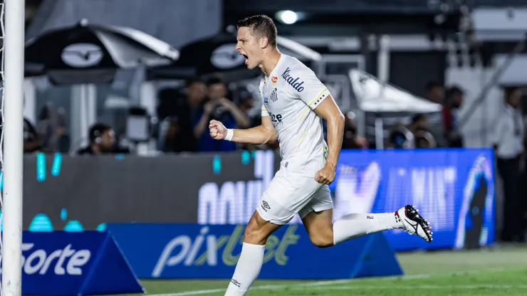 Centroavante argentino marcou o 2° gol da partida