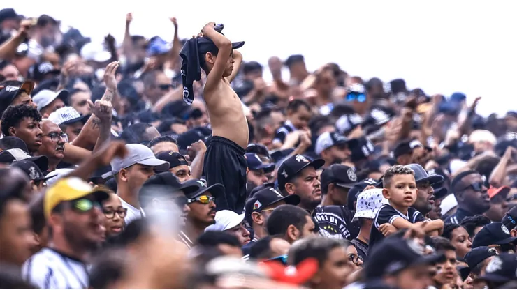 SP - SAO PAULO - 04/02/2024 - PAULISTA 2024, CORINTHIANS X NOVORIZONTINO - Torcida do Corinthians durante partida contra Novorizontino no estadio Arena Corinthians pelo campeonato Paulista 2024. Foto: Marcello Zambrana/AGIF
