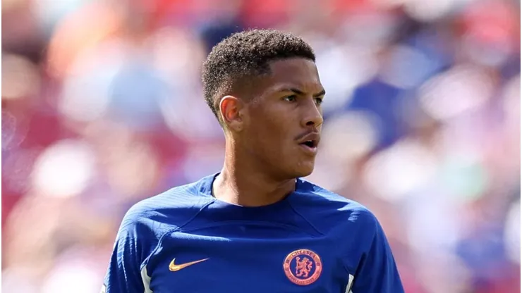 Ângelo foi revelado pelo Santos e pertence ao Chelsea