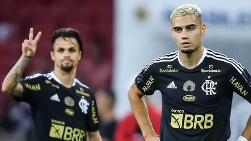 Michael e Andreas Pereira jogaram juntos no Flamengo em 2011
