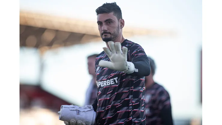 Rafael fez boas defesas no Equador