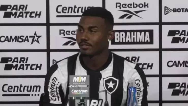 Foto: Reprodução Youtube canal Botafogo TV - Cuiabano é apresentado oficialmente no Botafogo