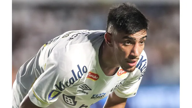 Pedrinho é mais uma baixa no sistema ofensivo do Peixe