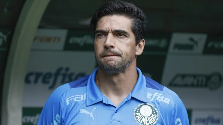 Abel não escondeu o orgulho com o resultado conquistado pela equipe, após chegar a perder por dois gols de diferença