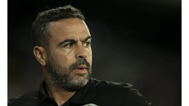 Arthur Jorge em partida da Libertadores entre Botafogo x Universitario